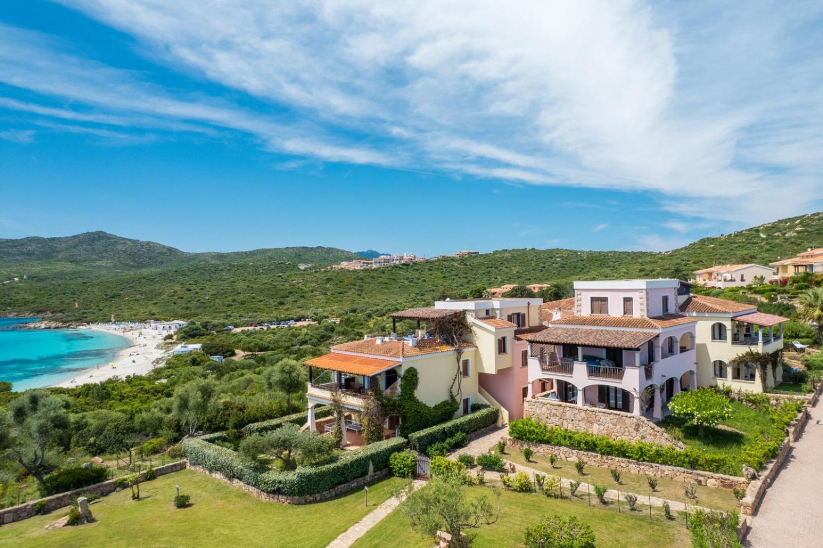 Spiaggia Bianca Pedra Rosa - Your House In Sardinia Golfo Aranci Exterior foto